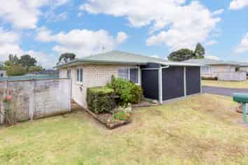 3/8 Village Place, Tuakau