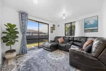 29 Woodbank Drive, Glen Eden