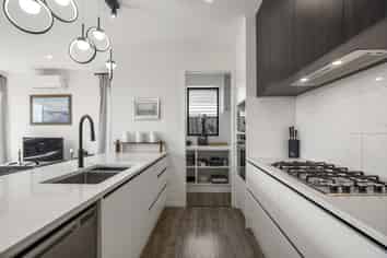 11 Koiora Road, Clarks Beach