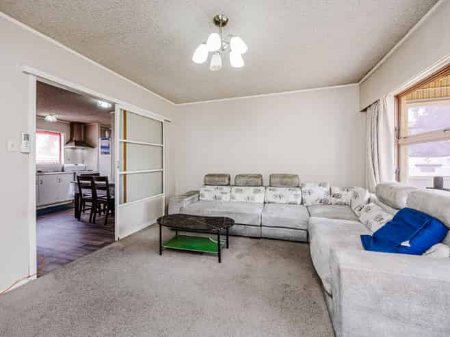 2/8 Allenby Road, Papatoetoe