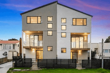 2/16 Binsted Road, New Lynn