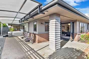 14 March Brown Place, Nukuhau