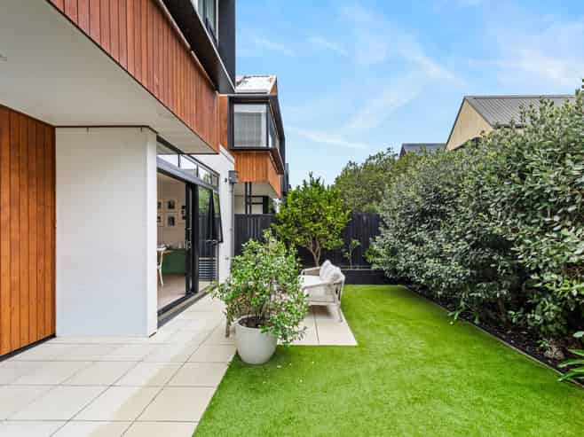 10 Nevill Road, Hobsonville