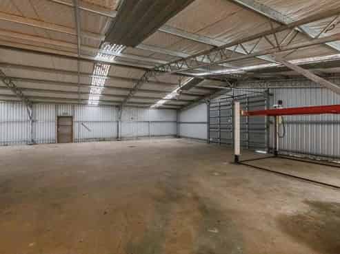Huge storage/warehouse - massive opportunity