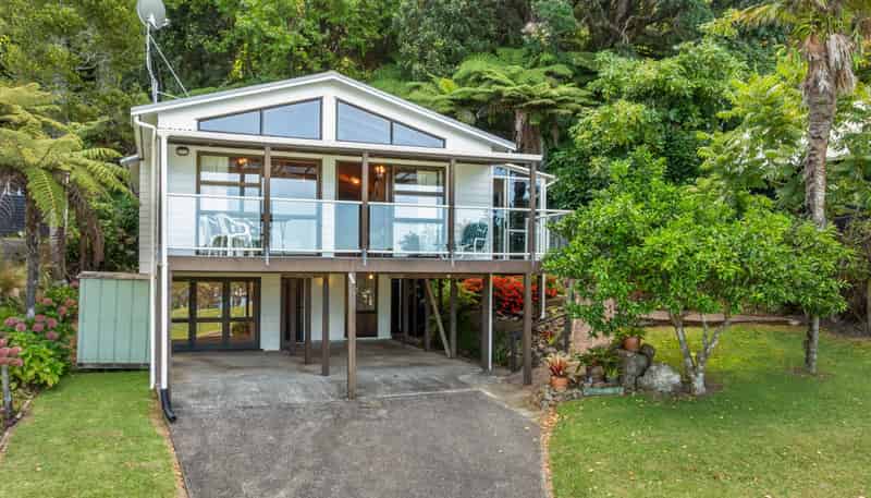 111 Main Road, Tairua