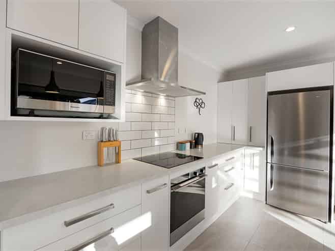 6 Probert Crescent, Chartwell