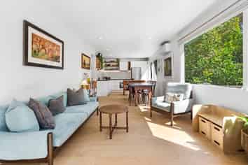 2/14 Glenbush Place, Birkenhead