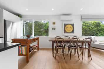 2/14 Glenbush Place, Birkenhead