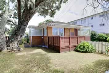 1/760 Beach Road, Browns Bay