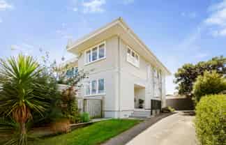 15 Waddington Drive, Naenae