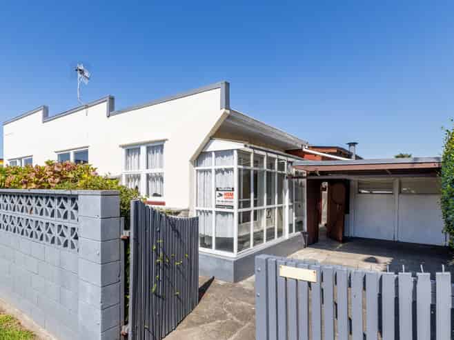 1/101 Maddison Street, Akina