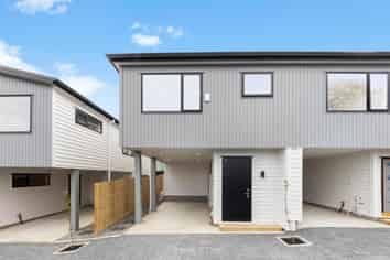 8C Butterworth Drive, Glendene