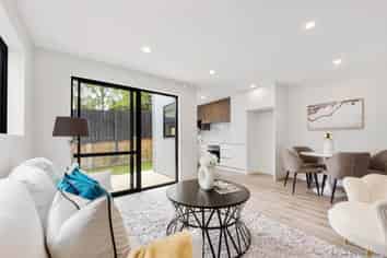 8C Butterworth Drive, Glendene