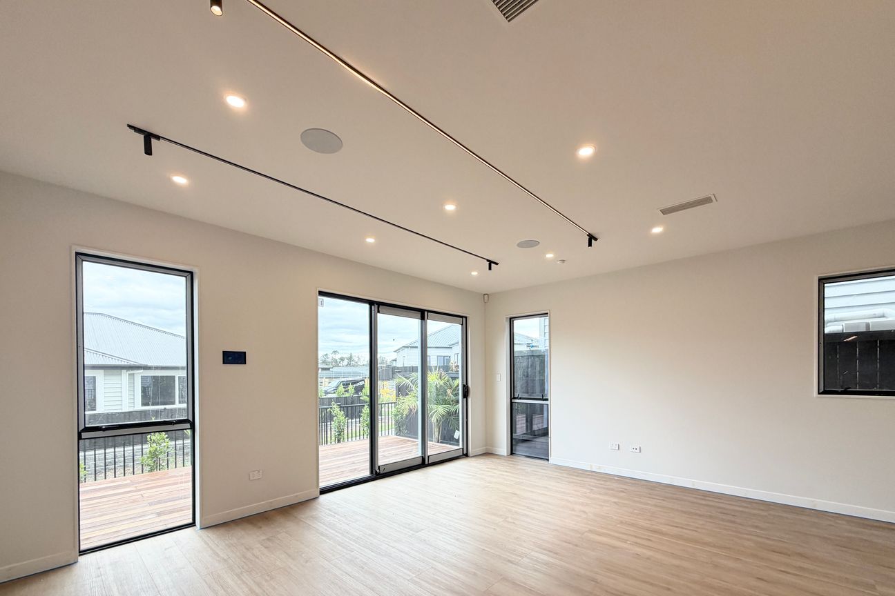 House in Rodney, Wainui - More