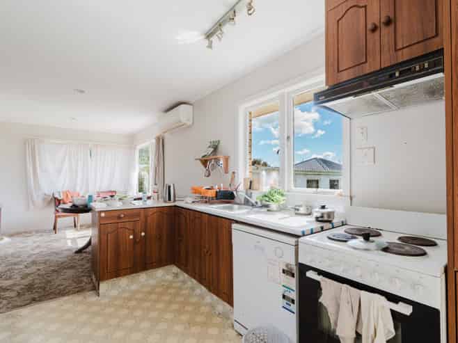 82 Silverdale Road, Silverdale