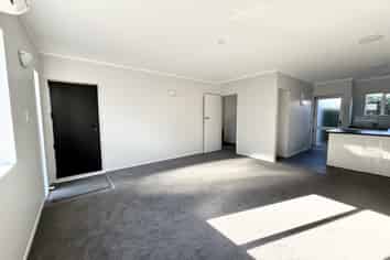 15B Cypress Drive, Maungaraki