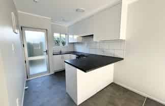 15B Cypress Drive, Maungaraki