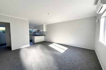 15B Cypress Drive, Maungaraki