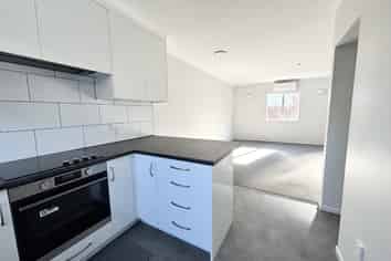 15B Cypress Drive, Maungaraki