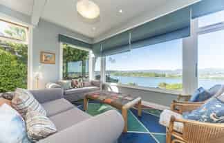 19 Overtoun Terrace, Hataitai