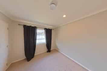 2 Alvre Place, Flat Bush