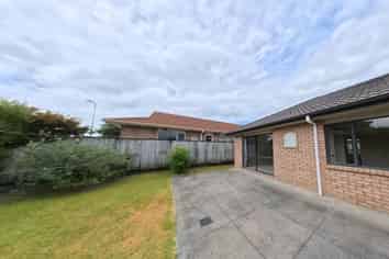 2 Alvre Place, Flat Bush