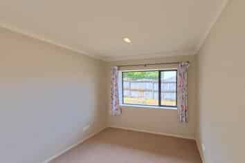 2 Alvre Place, Flat Bush