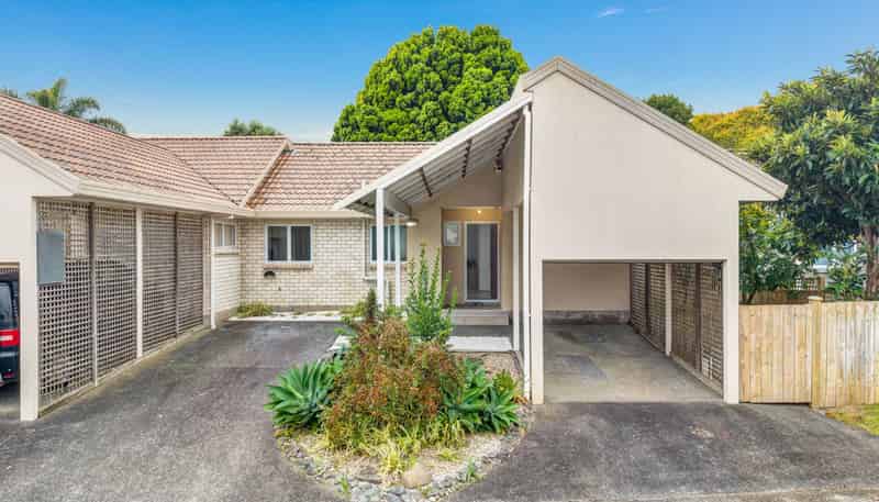 43 Central Park Drive, Te Atatu South