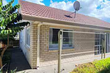 43 Central Park Drive, Te Atatu South