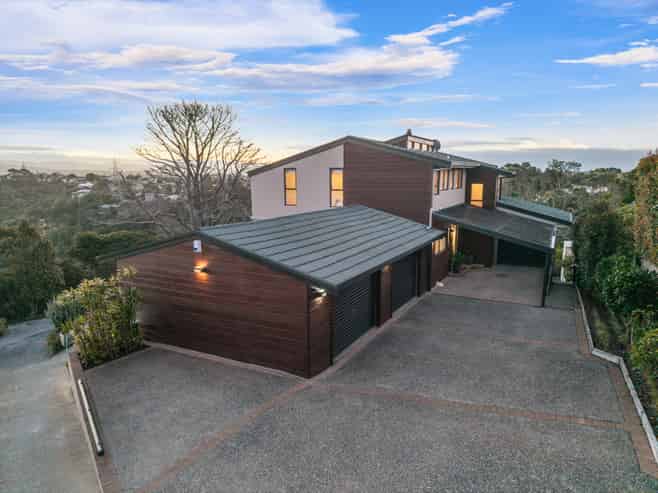 12 George Laurenson Lane, Mount Roskill