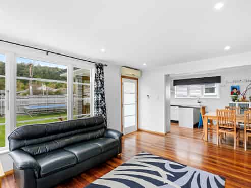 302 Stokes Valley Road, Stokes Valley