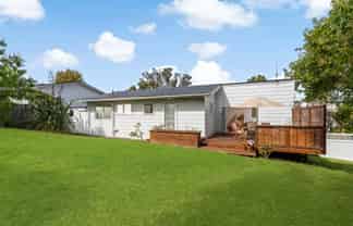 1/133 Edmonton Road, Te Atatu South