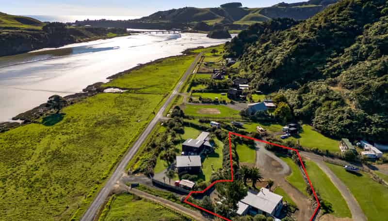 173 Te Mahoe Road, Mokau