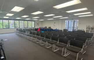 Wairau Valley 250sqm Ideal Office or Education Facility