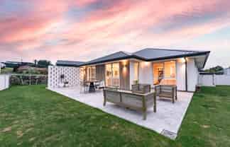 41 Meadowstone Street, Gleniti