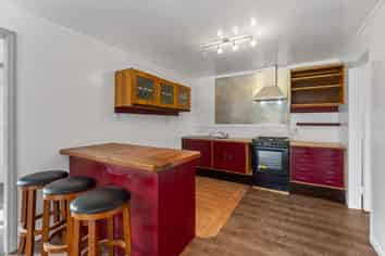 55 Atkinson Avenue, Otaki Beach