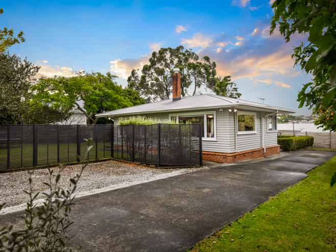 185 Don Buck Road, Massey