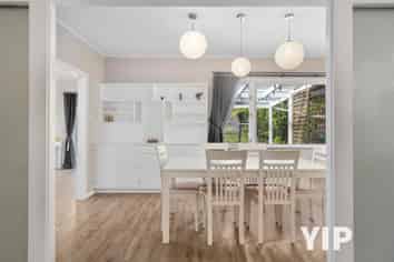 15 Robert Street, Newlands