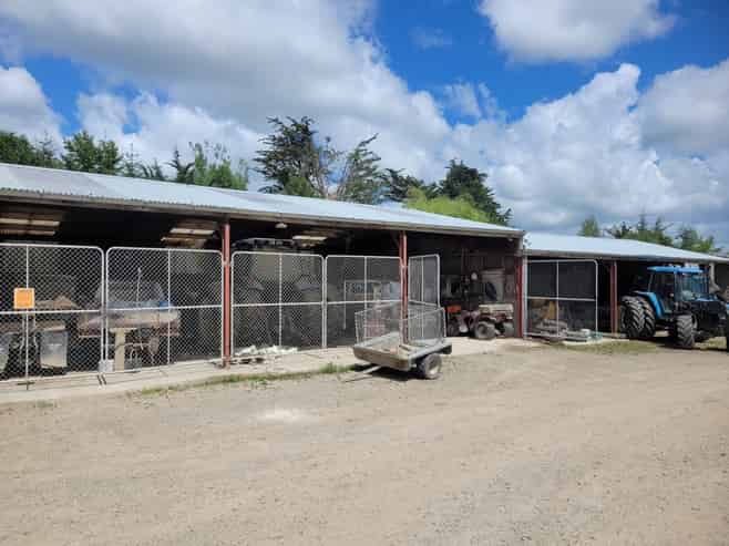 19-21 Cemetery Road, Milton