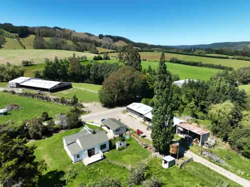 19-21 Cemetery Road, Milton