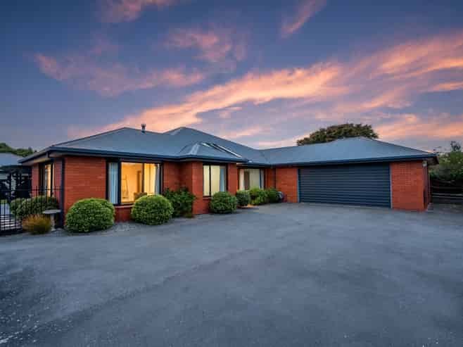 81 Chartwell Street, Burwood