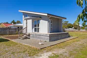 135 Fitzherbert Street, Featherston