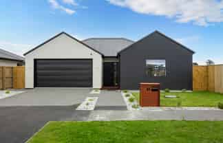 44 River stone Drive, Halswell