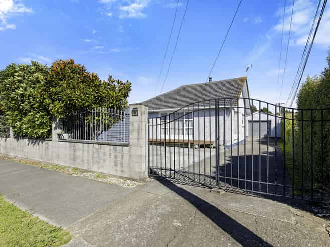 83 Thackeray Street, Trentham