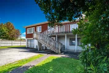 12 Rathgar Road, Henderson