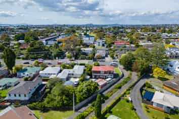 12 Rathgar Road, Henderson