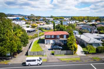 12 Rathgar Road, Henderson