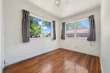 99 Seabrook Avenue, New Lynn