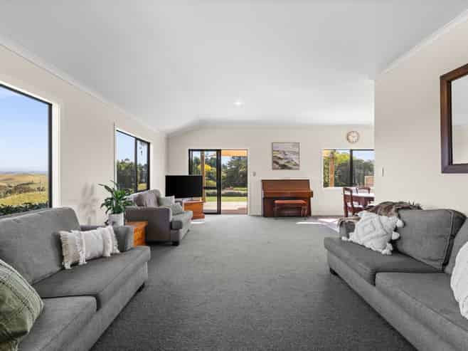 813 Crownthorpe Settlement Road, Crownthorpe