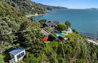 2 Rangiuru Road, Mahina Bay, Eastbourne